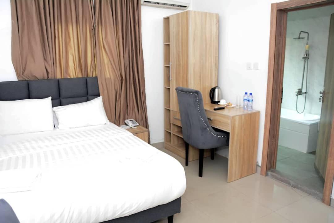 Tivoli Hotel Seafront Ikoyi Aliayabiagba Exteriér fotografie