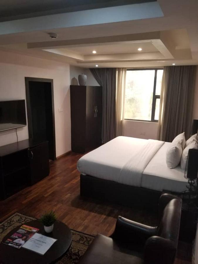 Tivoli Hotel Seafront Ikoyi Aliayabiagba Exteriér fotografie