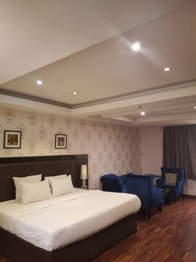 Tivoli Hotel Seafront Ikoyi Aliayabiagba Exteriér fotografie