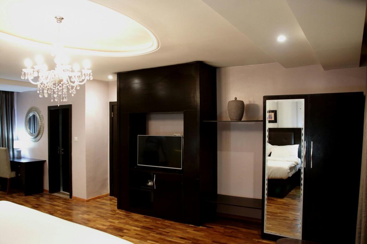 Tivoli Hotel Seafront Ikoyi Aliayabiagba Exteriér fotografie