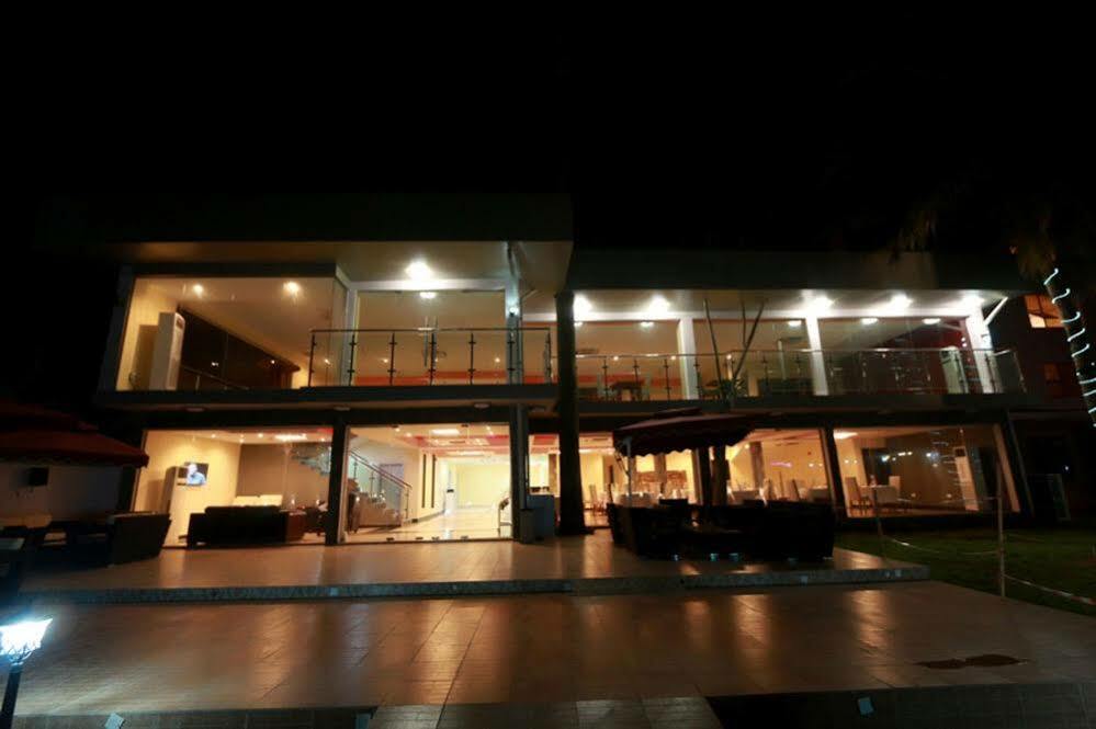 Tivoli Hotel Seafront Ikoyi Aliayabiagba Exteriér fotografie